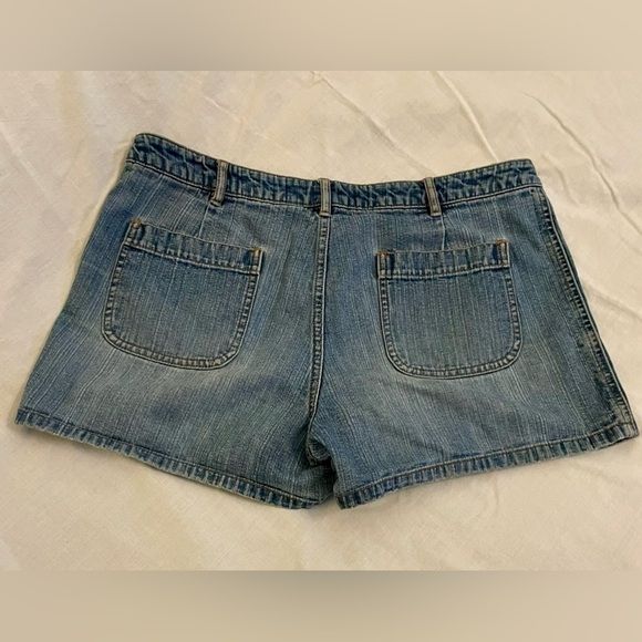 Jean Shorts- Old Navy- Size 10 - Picture 6 of 9